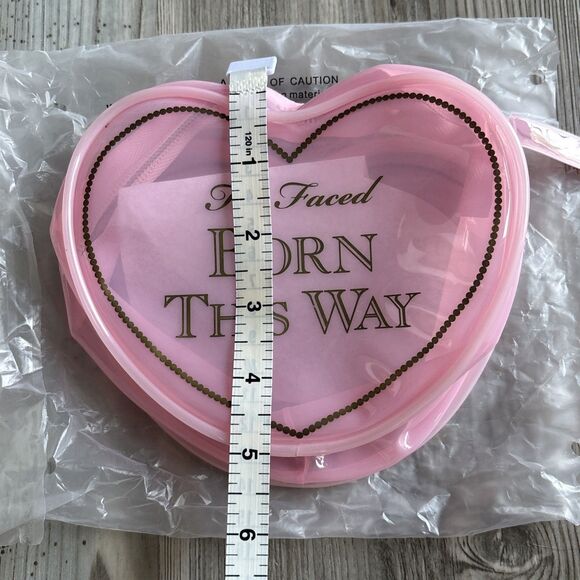 NWT  -Too Faced RARE Heart Shaped Cosmetic Travel Organizer Bag - Picture 7 of 8
